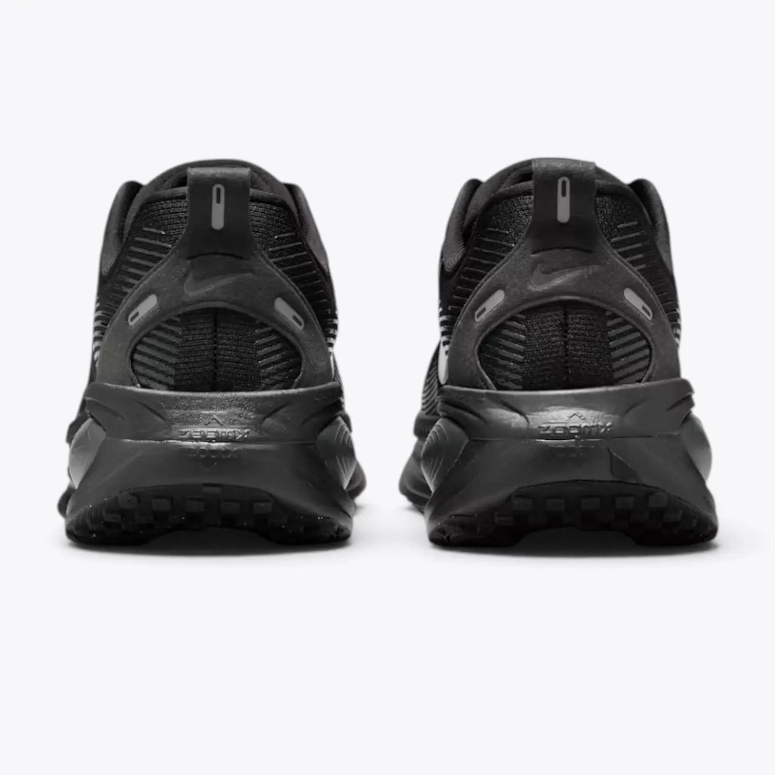 Nike Vomero 18 Triple Black