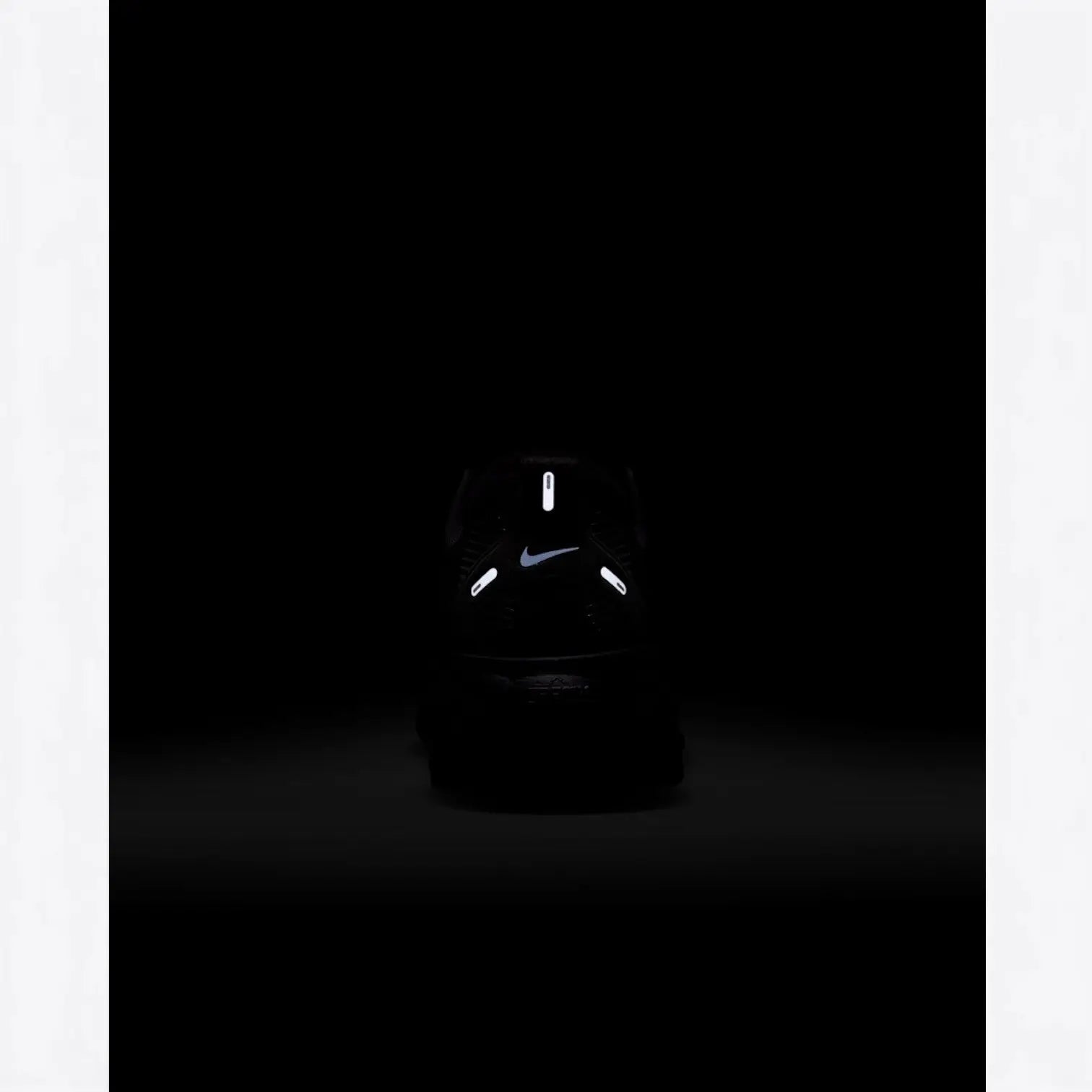 Nike Vomero 18 Triple Black