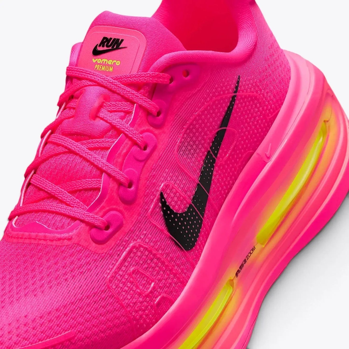 Nike Vomero Premium Hyper Pink